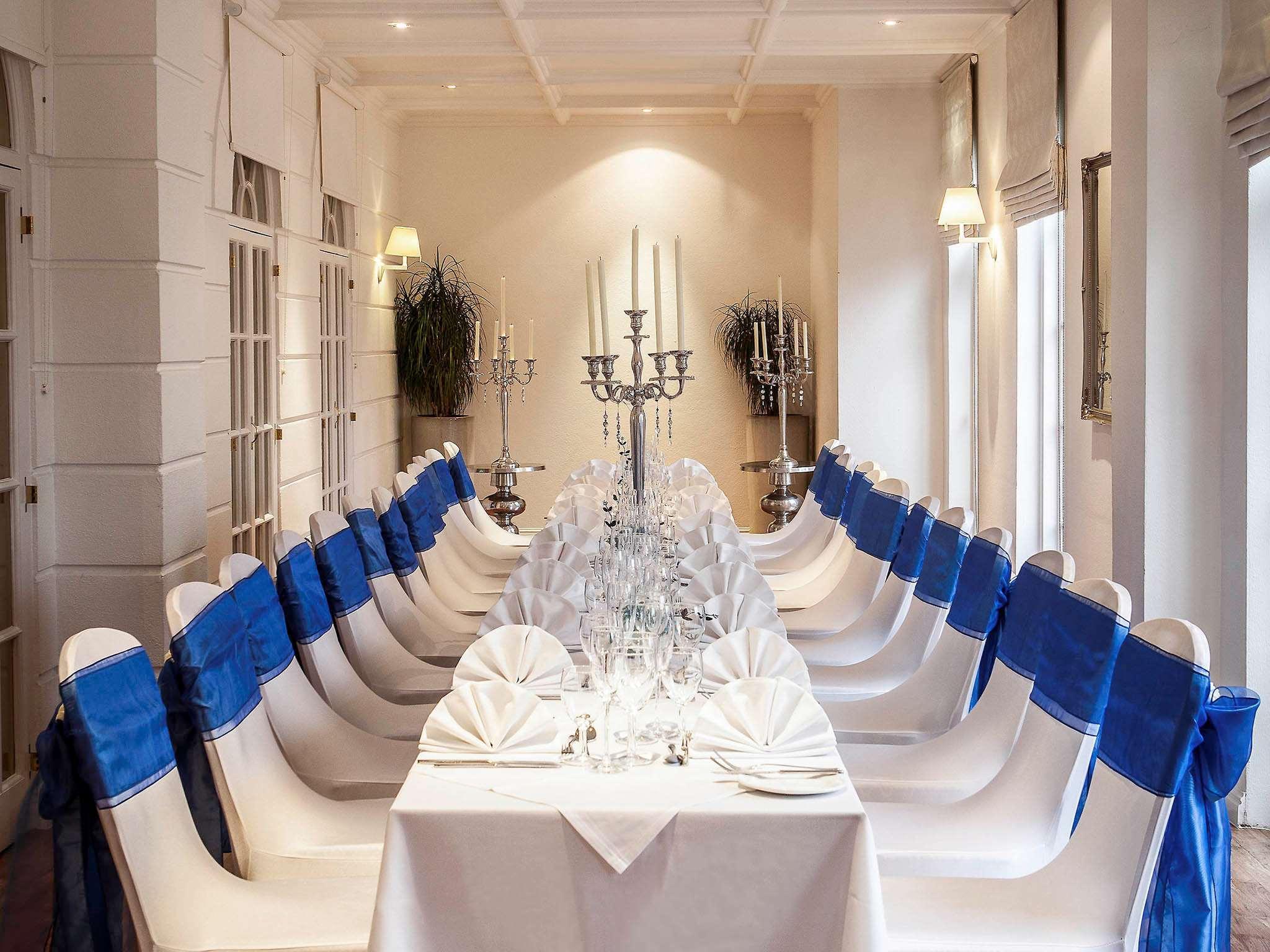 Mercure Exeter Southgate Hotel Bagian luar foto