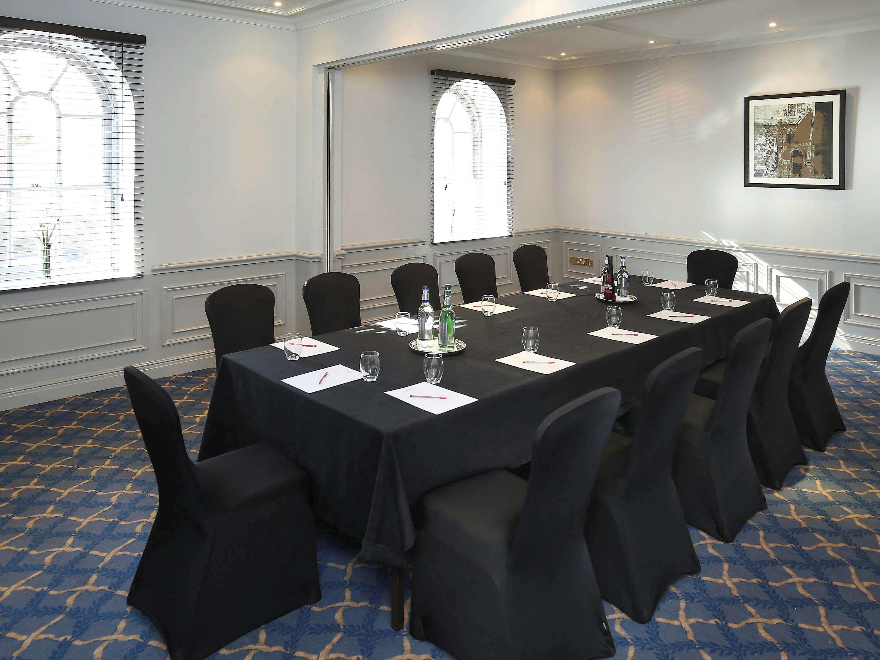 Mercure Exeter Southgate Hotel Bagian luar foto